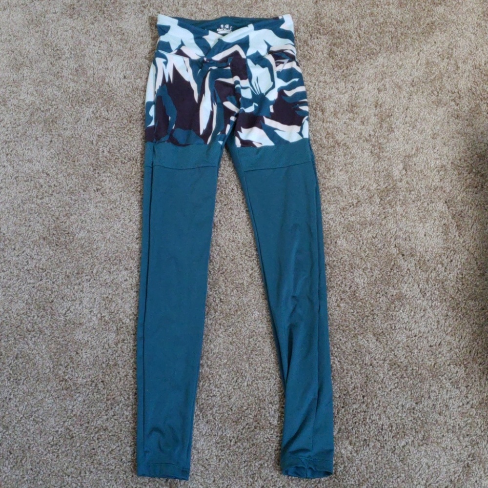GYMSHARK NIKKIBLACKETTER DYNAMIC LEGGINGS